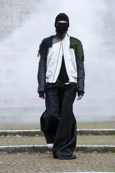 Look 21